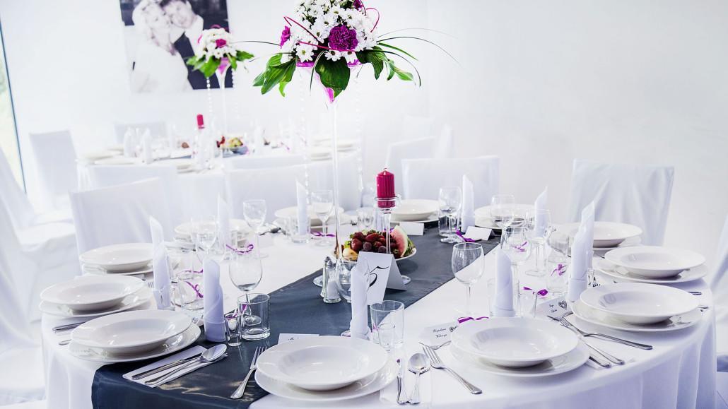 Essenza Party Center Bed & Breakfast Świdnica Dış mekan fotoğraf