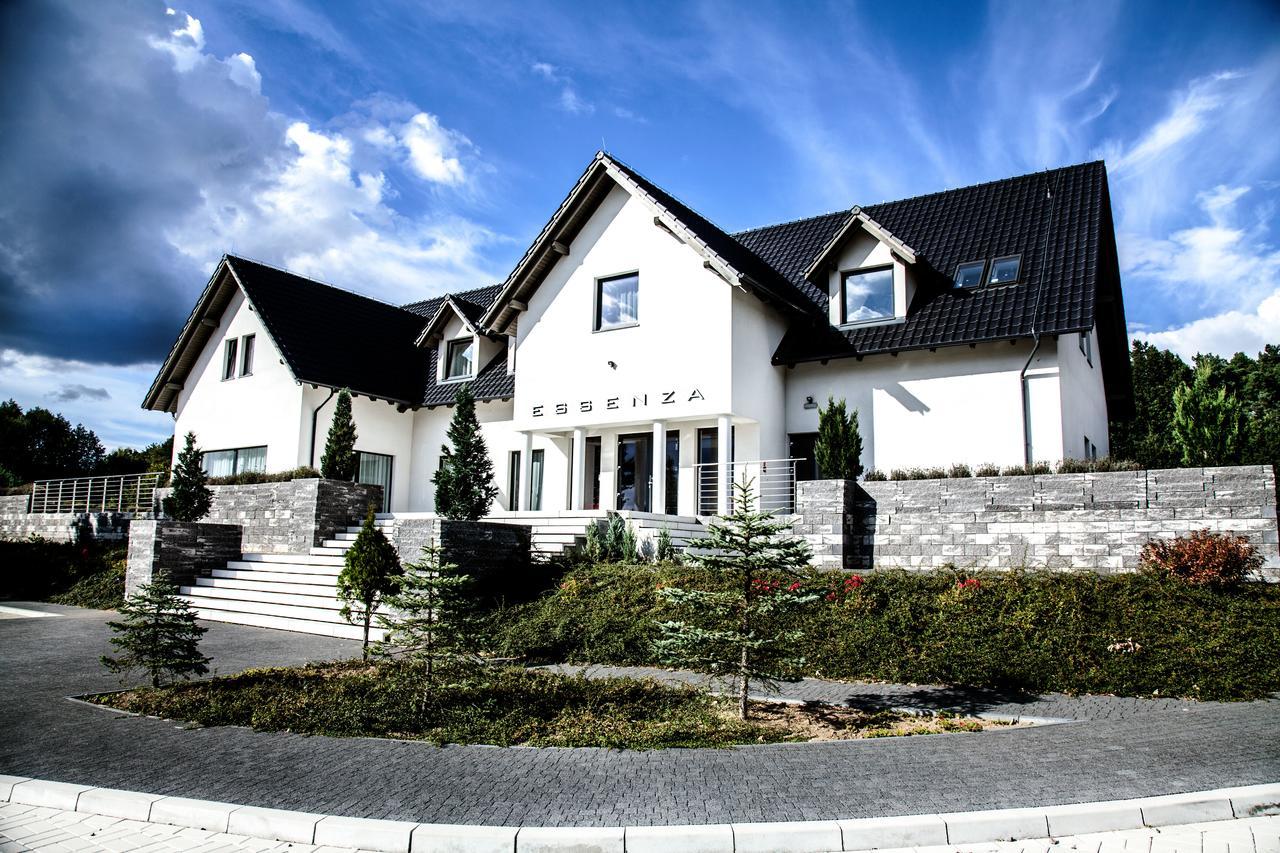 Essenza Party Center Bed & Breakfast Świdnica Dış mekan fotoğraf