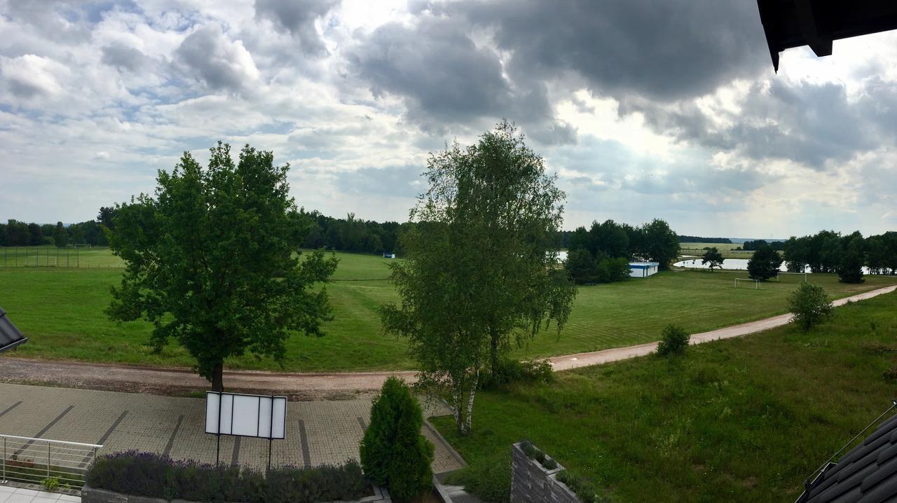 Essenza Party Center Bed & Breakfast Świdnica Dış mekan fotoğraf